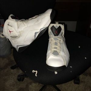 White Jordan true flights